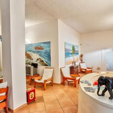 Hotel Al Faro , La Cinta ,san Teodoro